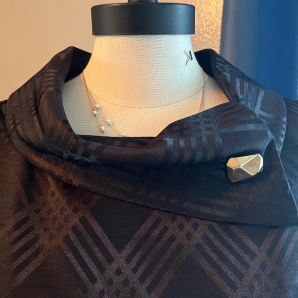 Tahari Little Black dress - Picture 2 of 9